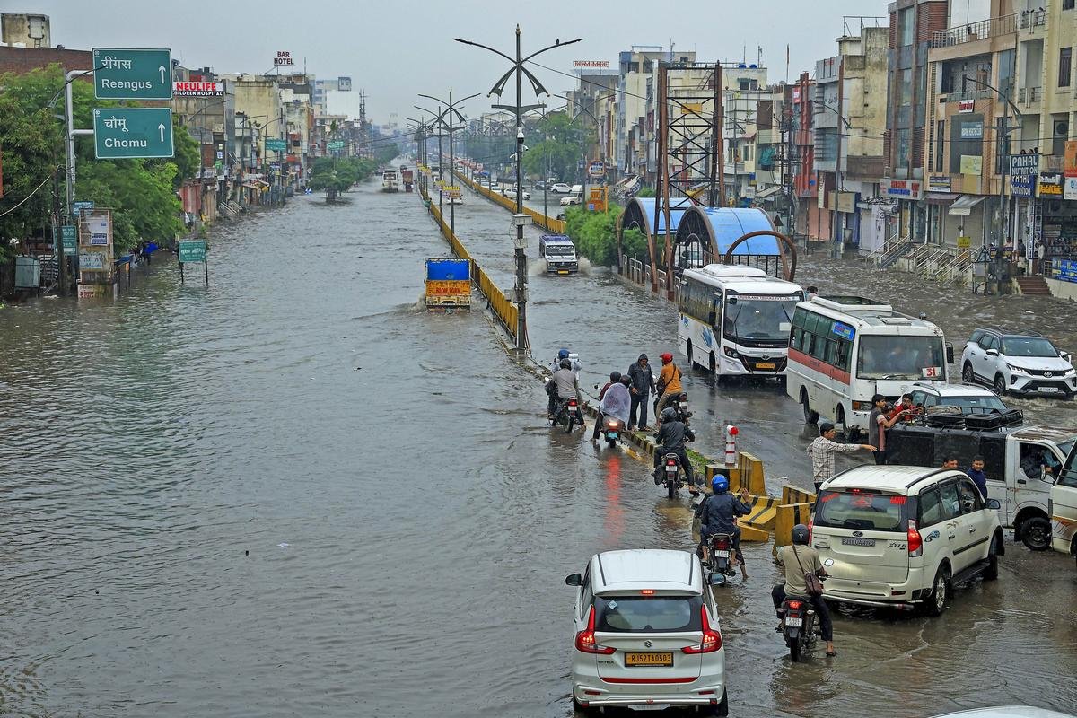 Rajasthan Weather Alert: 8 अगस्त को पूर्वी राजस्थान में बहुत भारी बारिश, पश्चिमी हिस्सों में भी Heavy Rain की चेतावनी