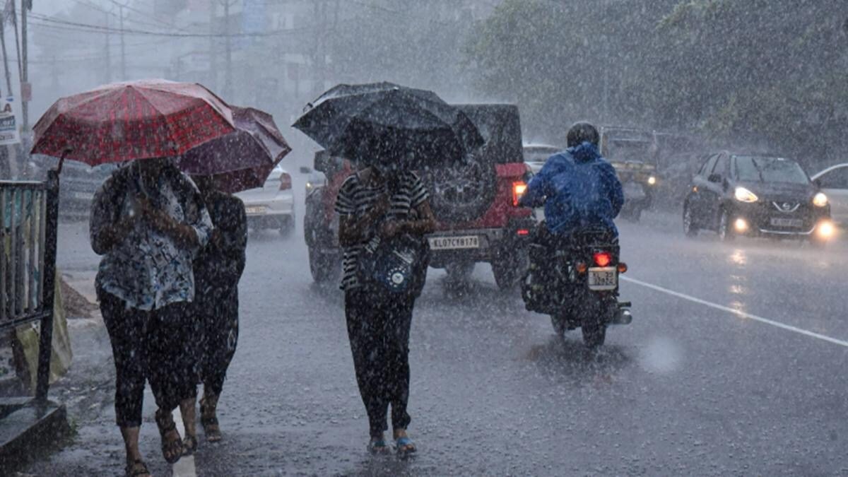 Uttarakhand Rain Alert: देहरादून-हरिद्वार से पहाड़ों तक भारी बारिश का खतरा, IMD ने अगले कई दिनों के लिए जारी की चेतावनी